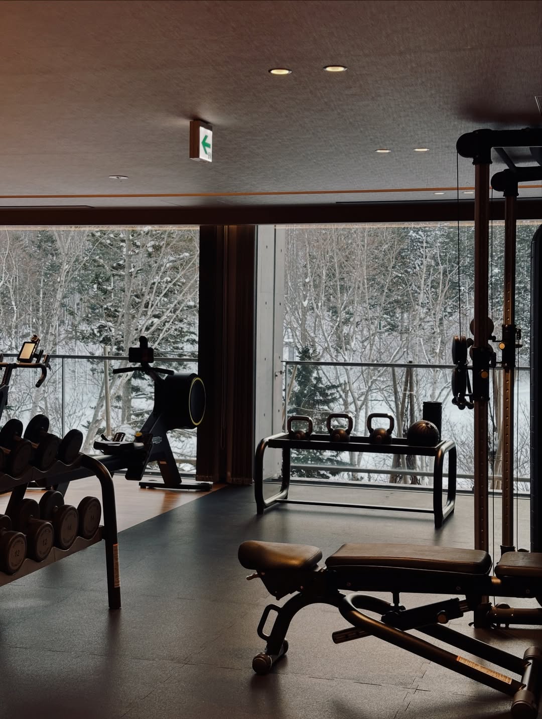 เอมมี่ - มรกต กิตติสาระ