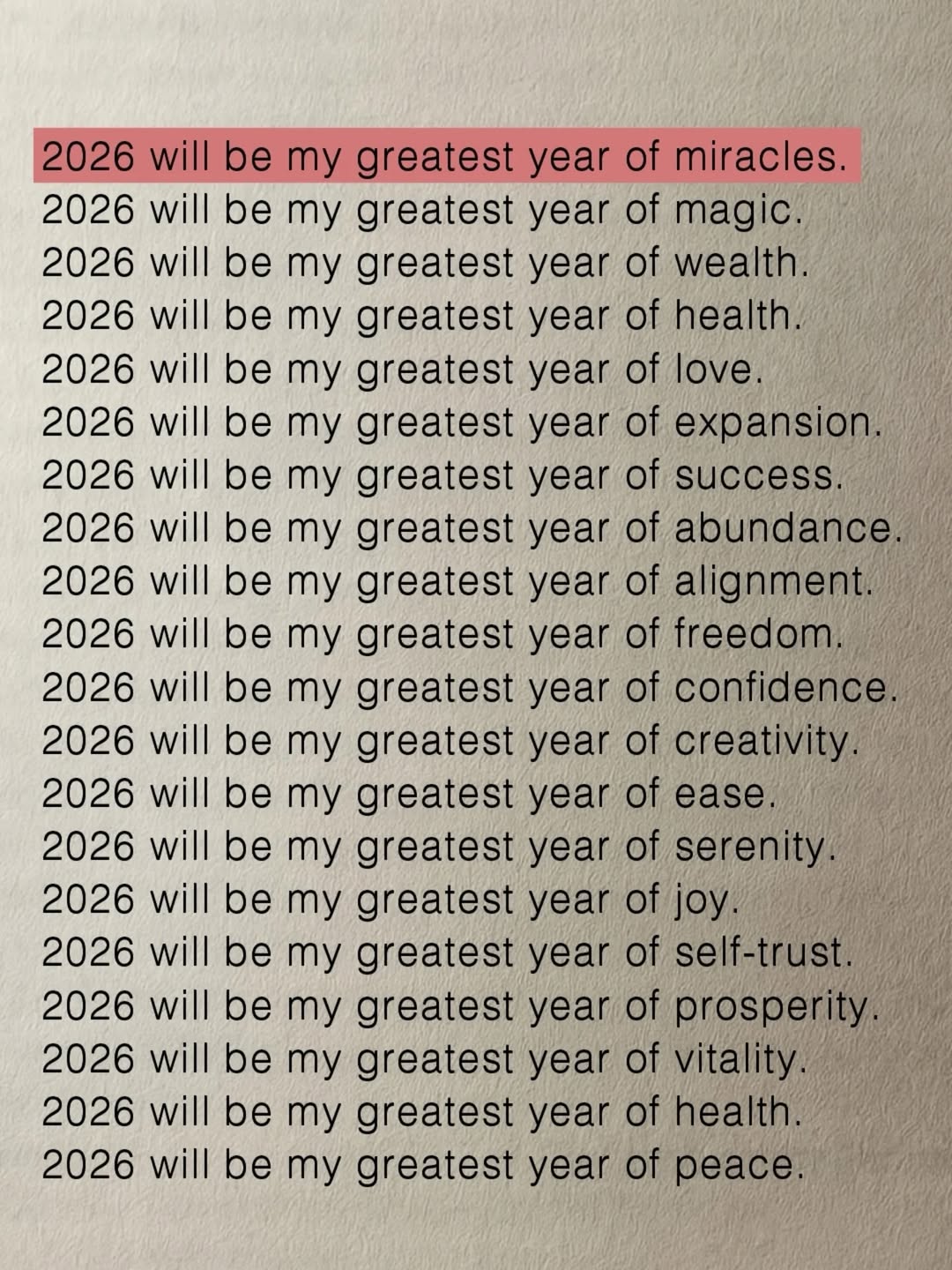 เอมมี่ - มรกต กิตติสาระ