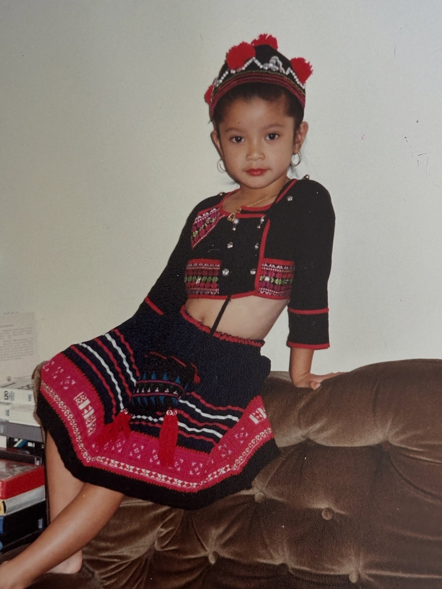 เอมมี่ - มรกต กิตติสาระ