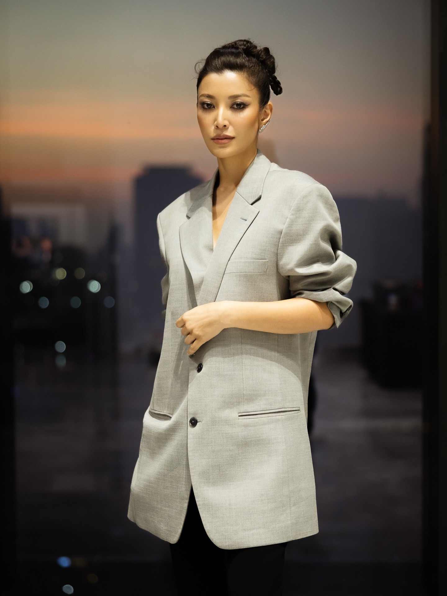 เอมมี่ - มรกต กิตติสาระ