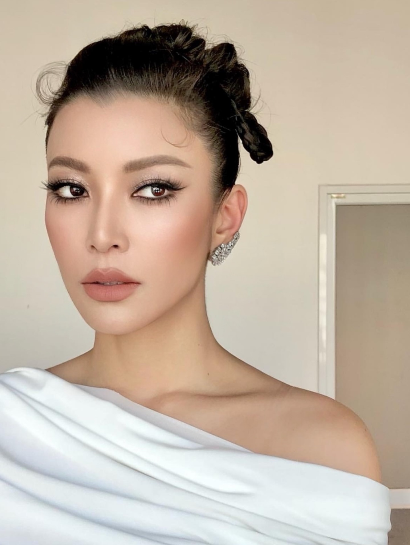 เอมมี่ - มรกต กิตติสาระ