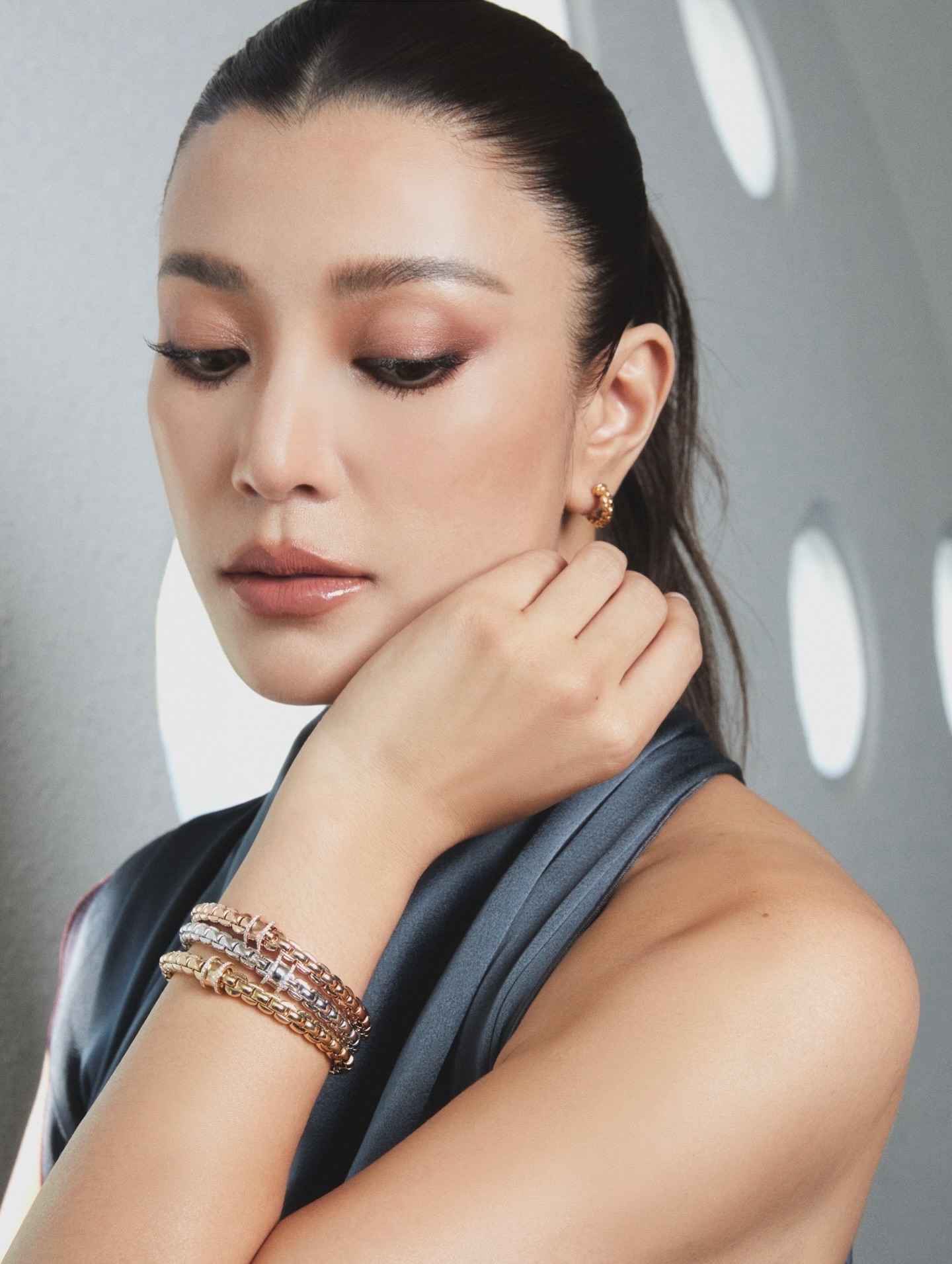 เอมมี่ - มรกต กิตติสาระ