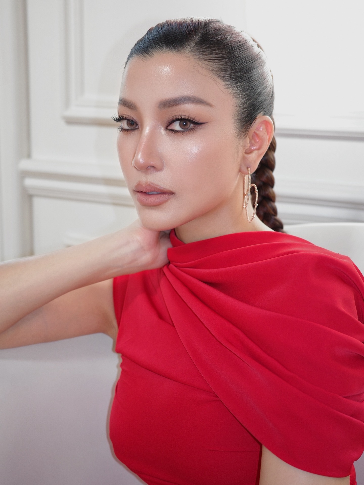 เอมมี่ - มรกต กิตติสาระ