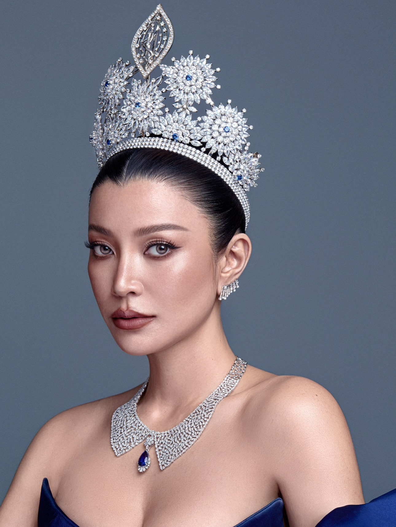 เอมมี่ - มรกต กิตติสาระ