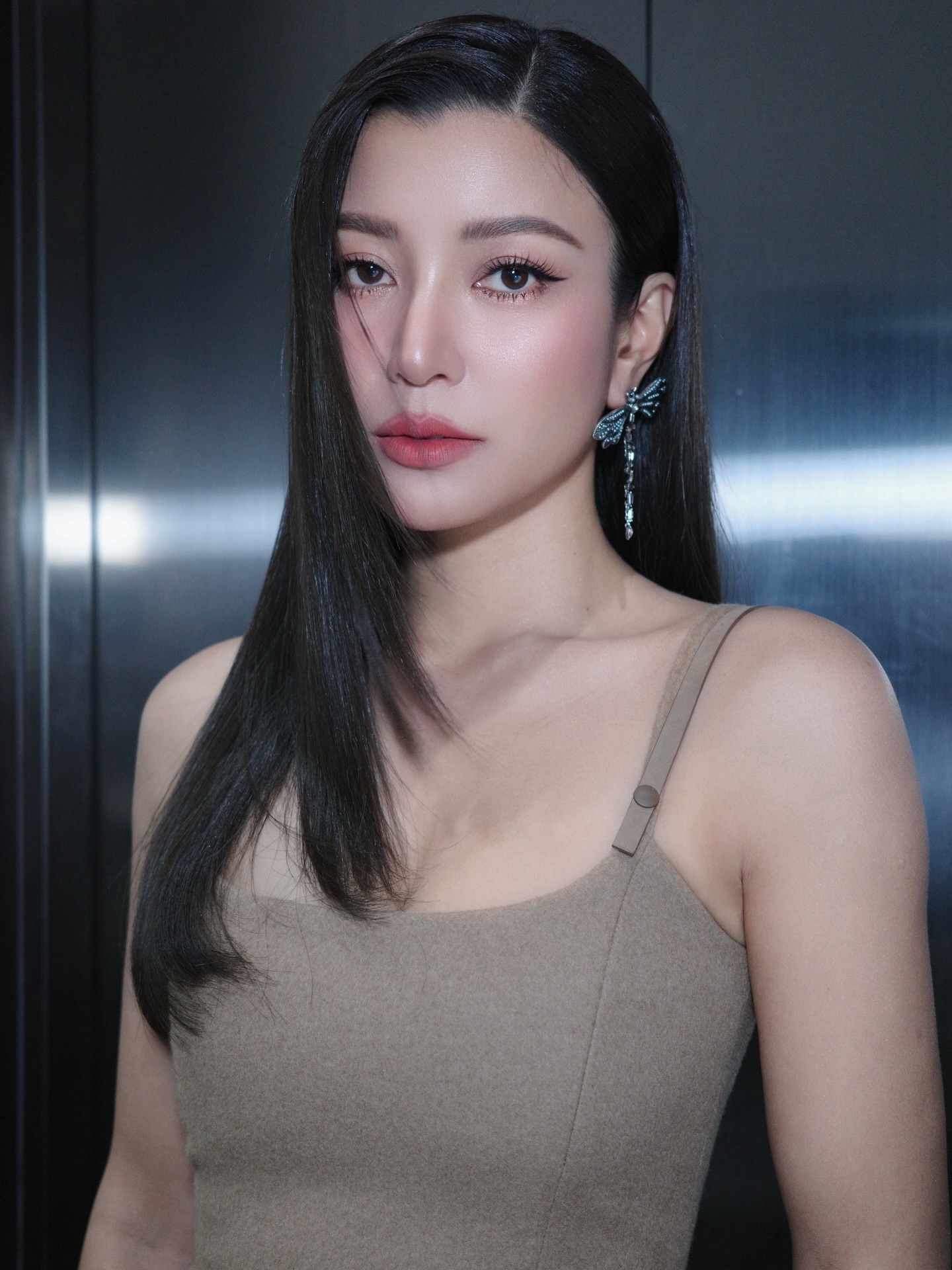 เอมมี่ - มรกต กิตติสาระ