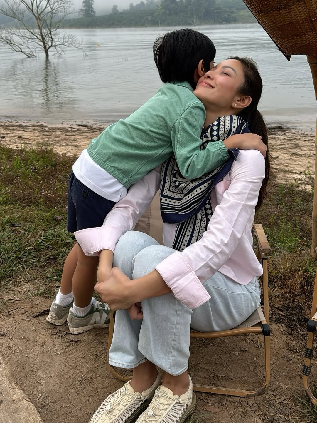 เอมมี่ - มรกต กิตติสาระ