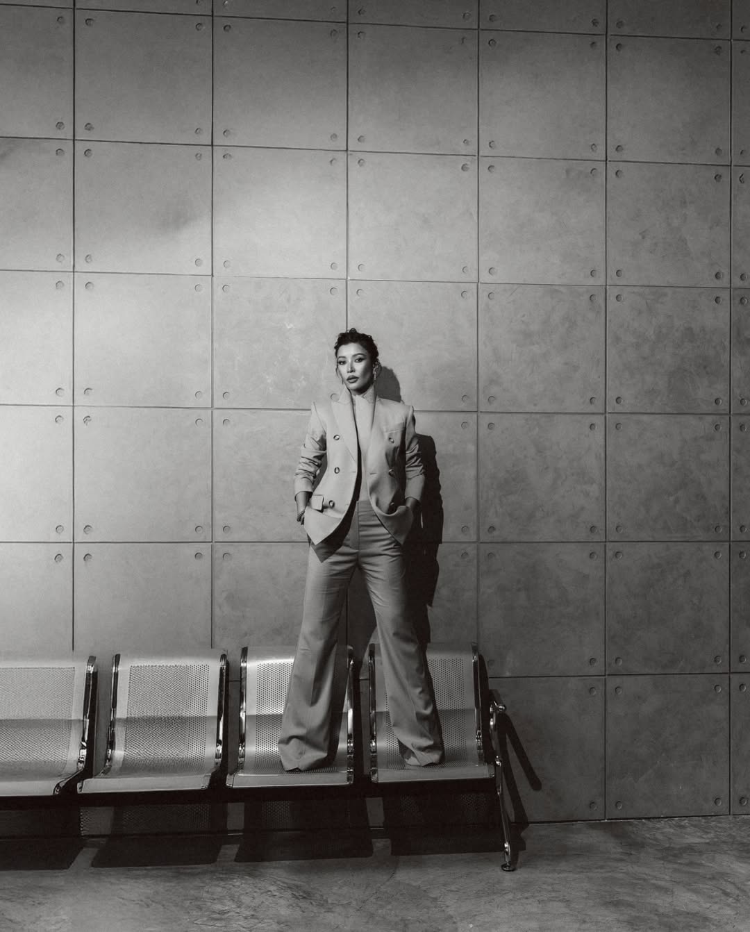 เอมมี่ - มรกต กิตติสาระ