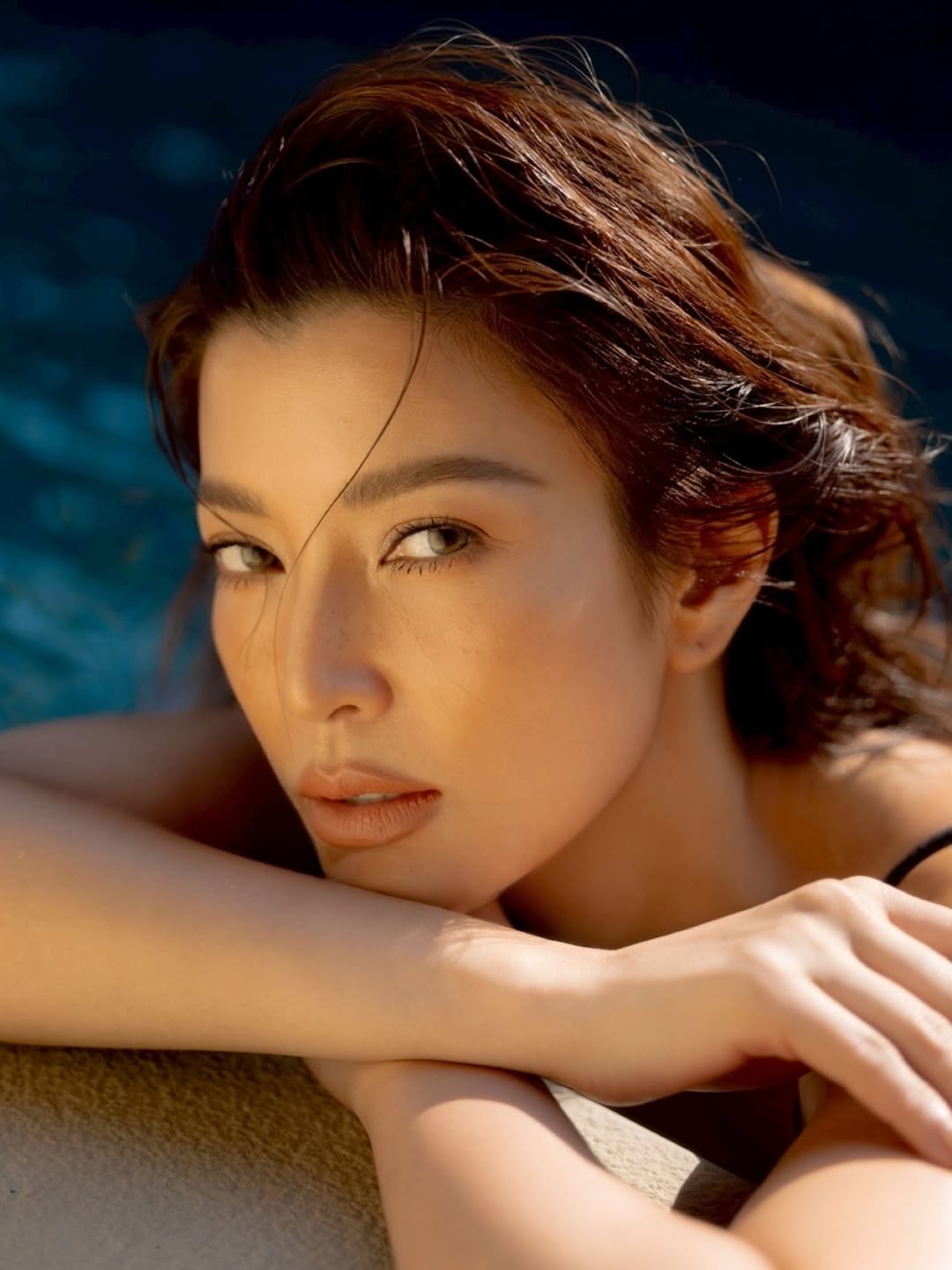 เอมมี่ - มรกต กิตติสาระ