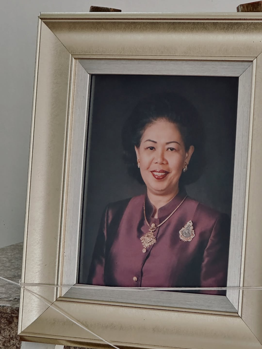 เอมมี่ - มรกต กิตติสาระ