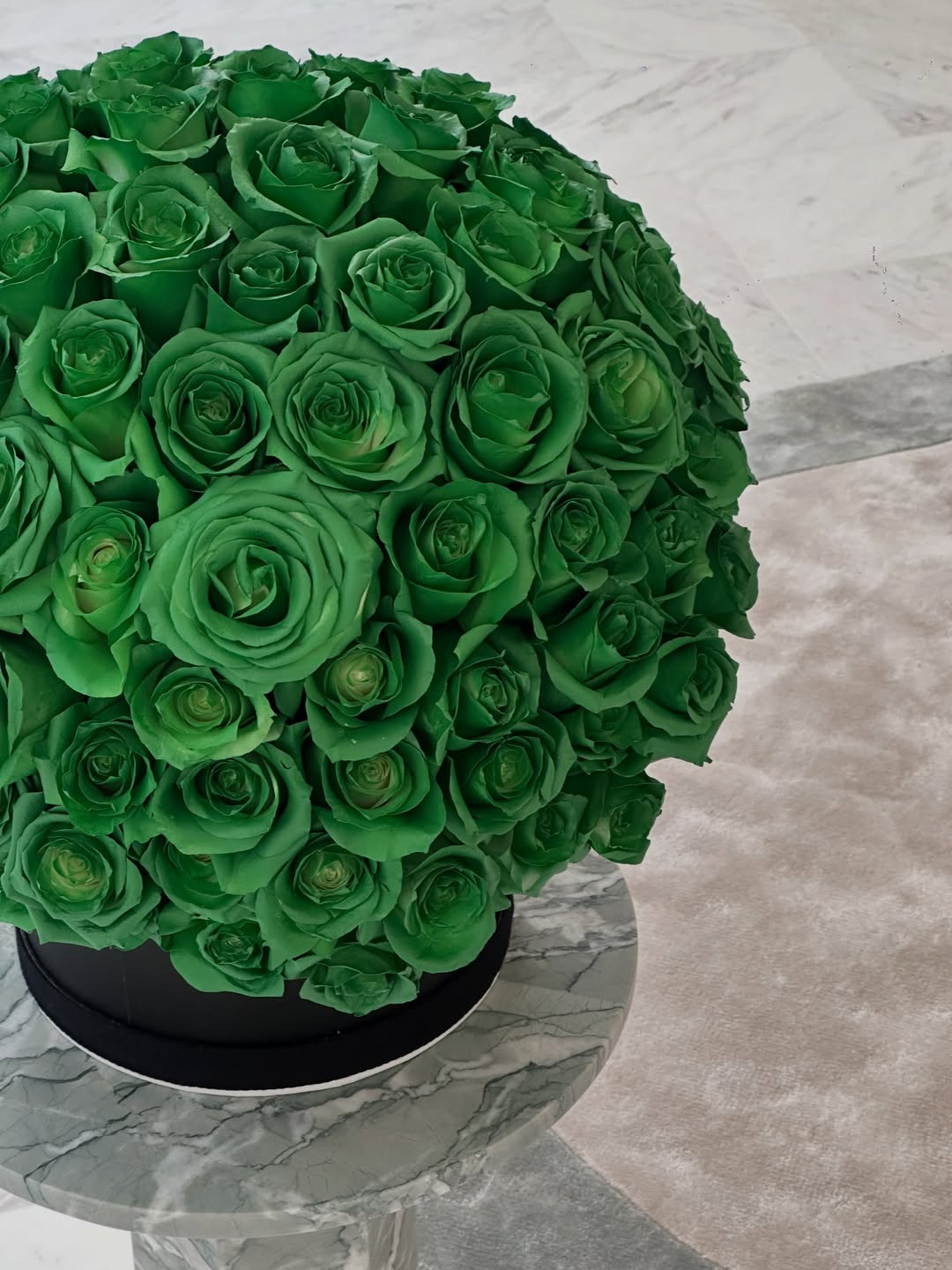 เอมมี่ - มรกต กิตติสาระ