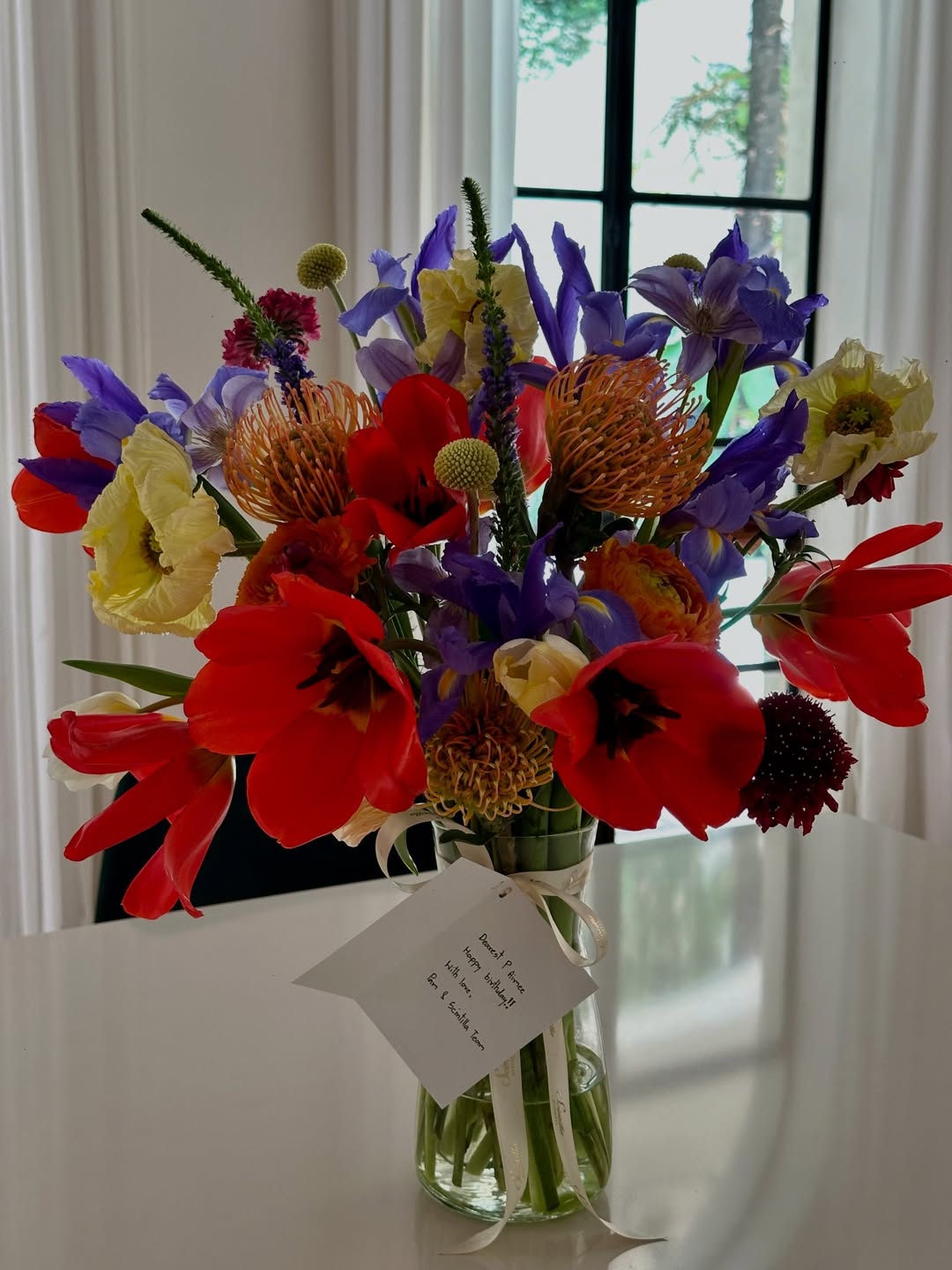 เอมมี่ - มรกต กิตติสาระ