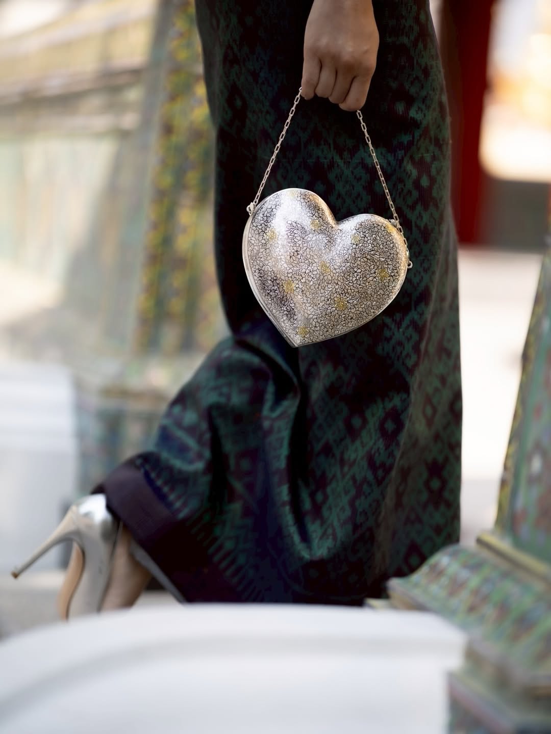 เอมมี่ - มรกต กิตติสาระ