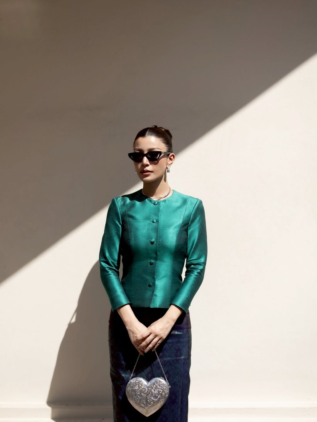 เอมมี่ - มรกต กิตติสาระ