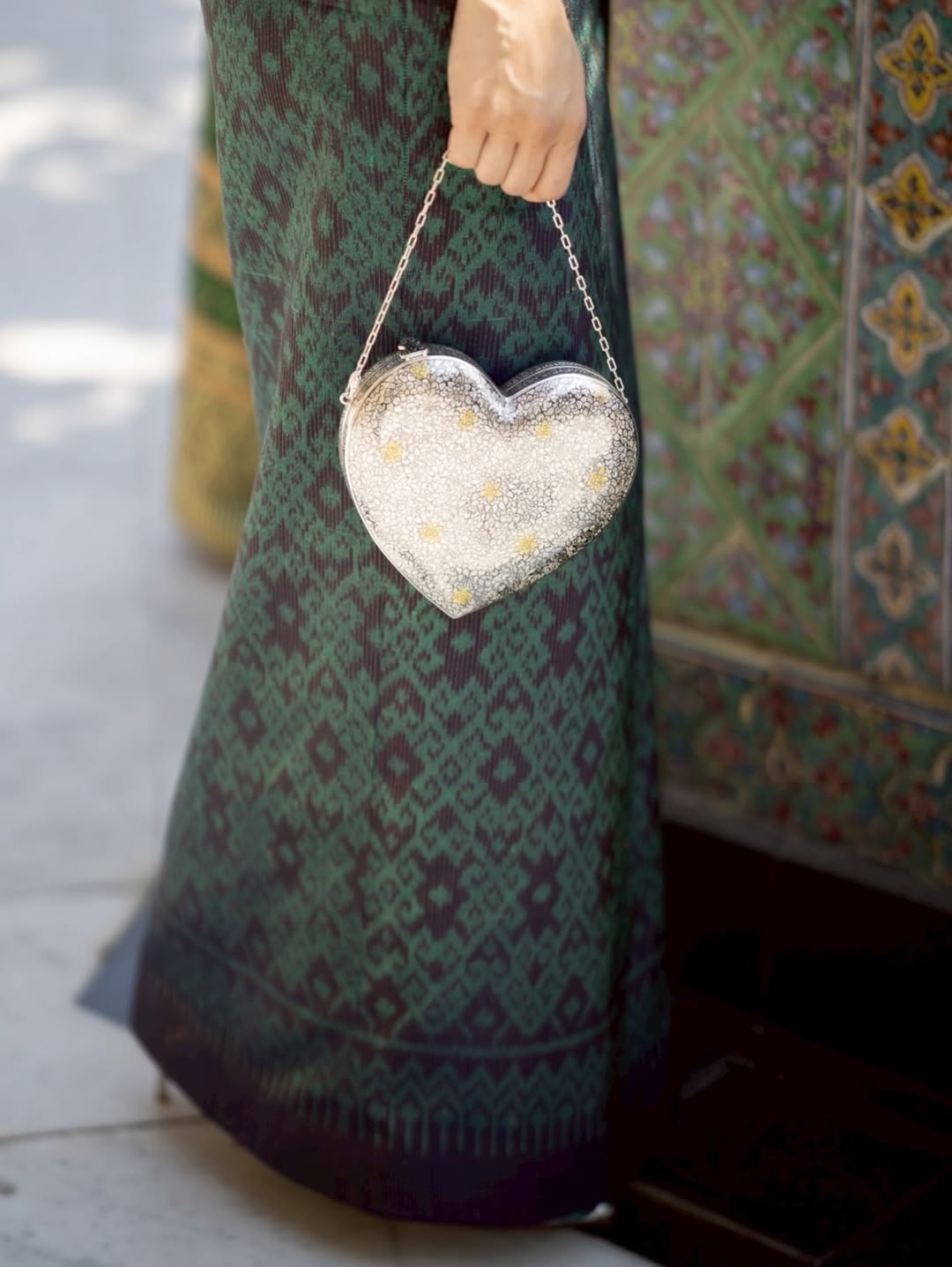 เอมมี่ - มรกต กิตติสาระ