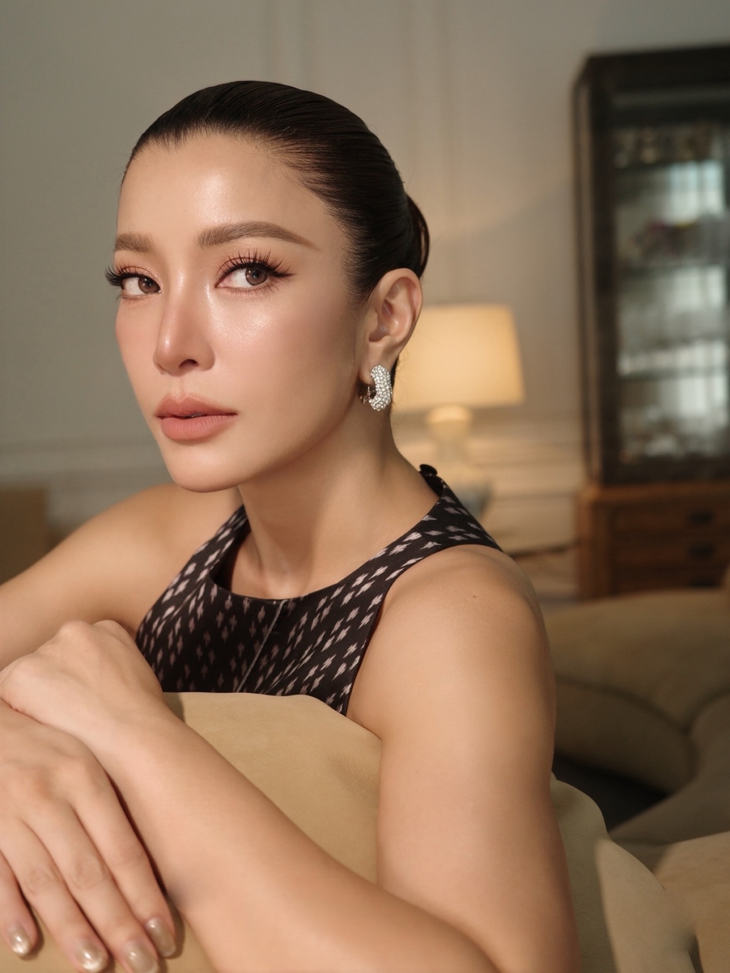 เอมมี่ - มรกต กิตติสาระ