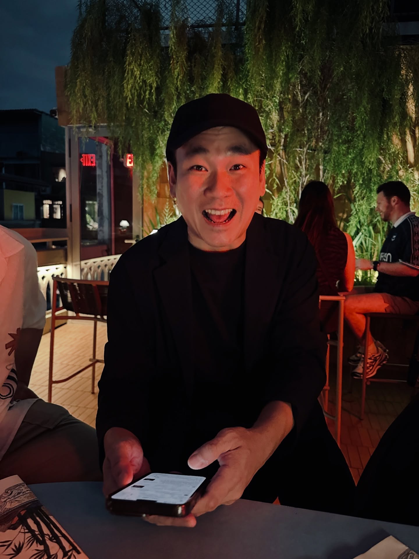 เอมมี่ - มรกต กิตติสาระ