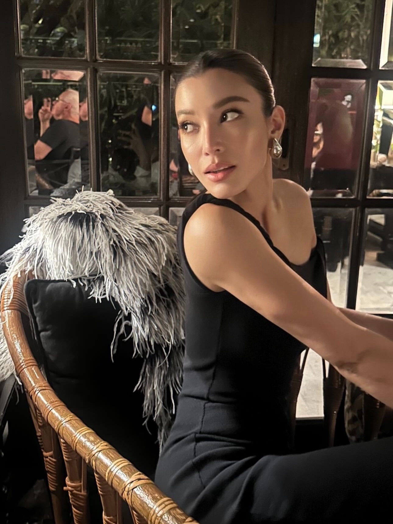 เอมมี่ - มรกต กิตติสาระ