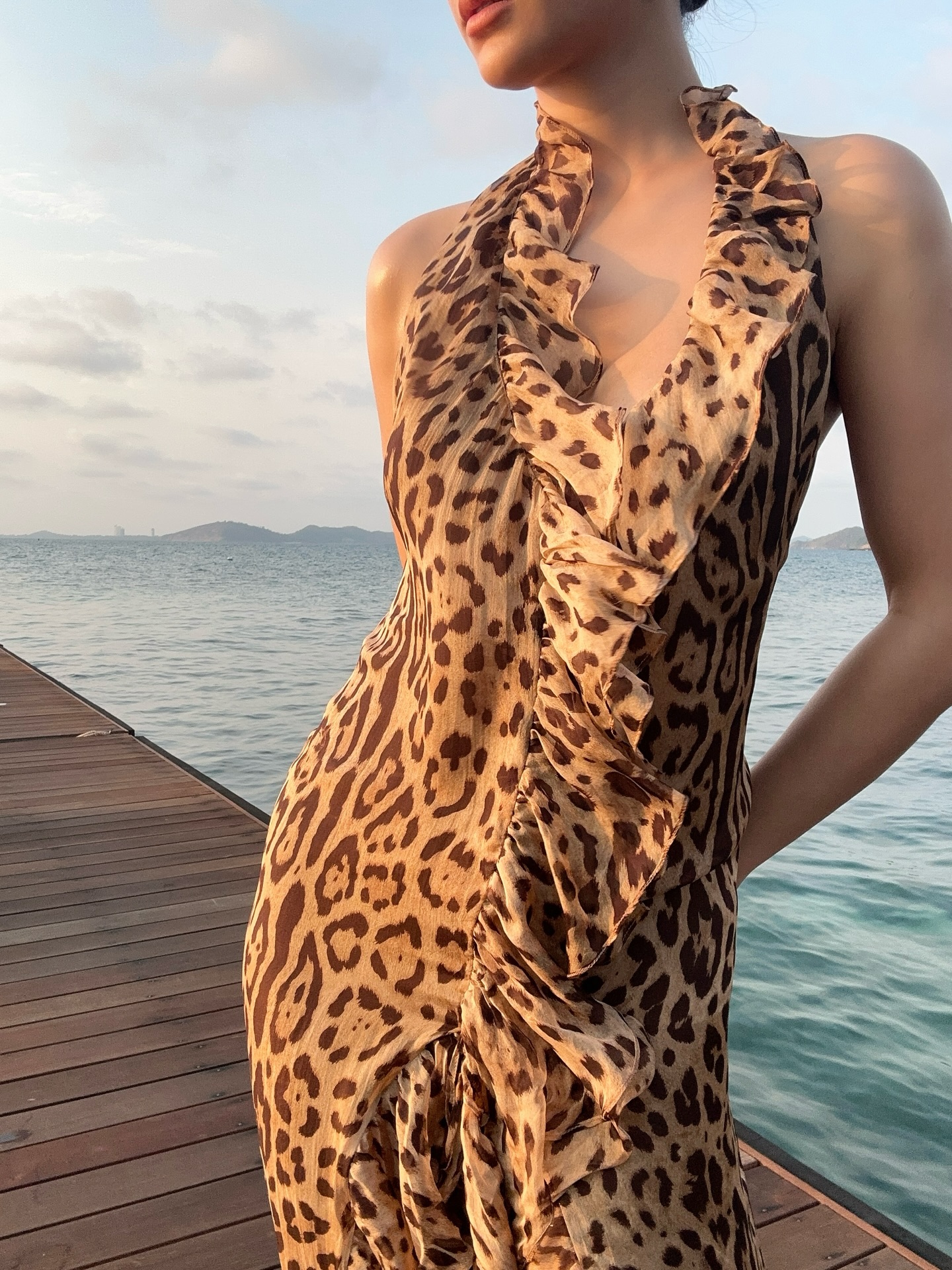 เอมมี่ - มรกต กิตติสาระ