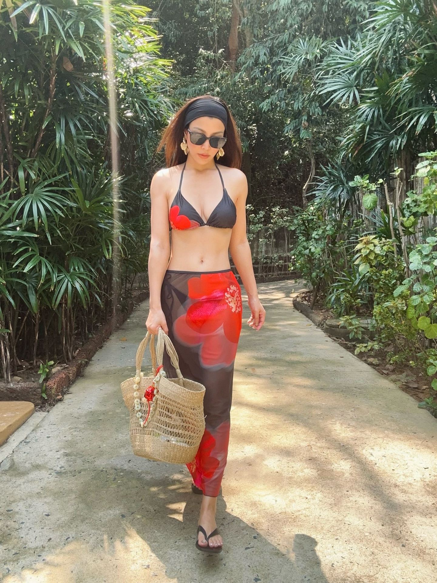 เอมมี่ - มรกต กิตติสาระ