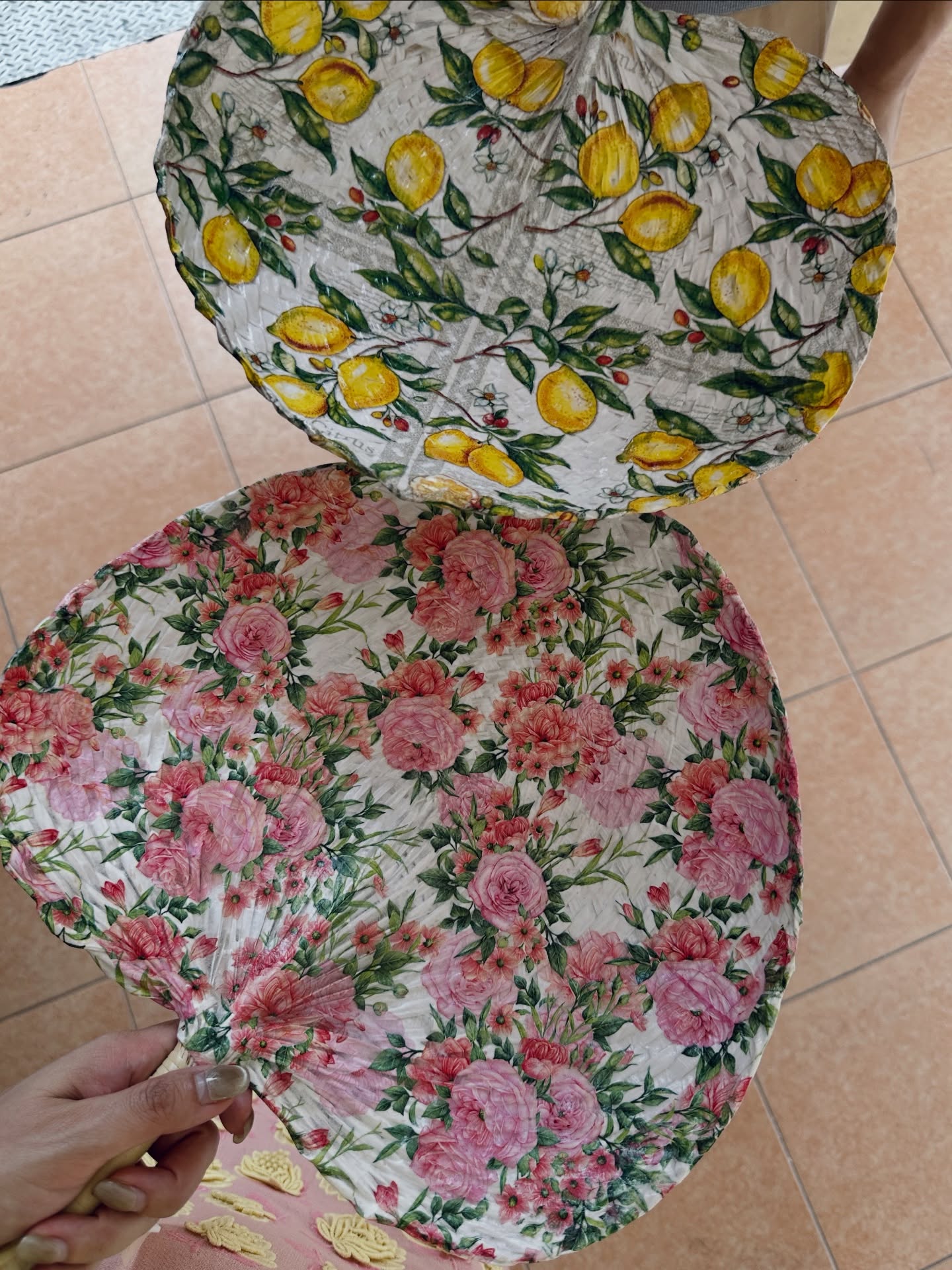 เอมมี่ - มรกต กิตติสาระ