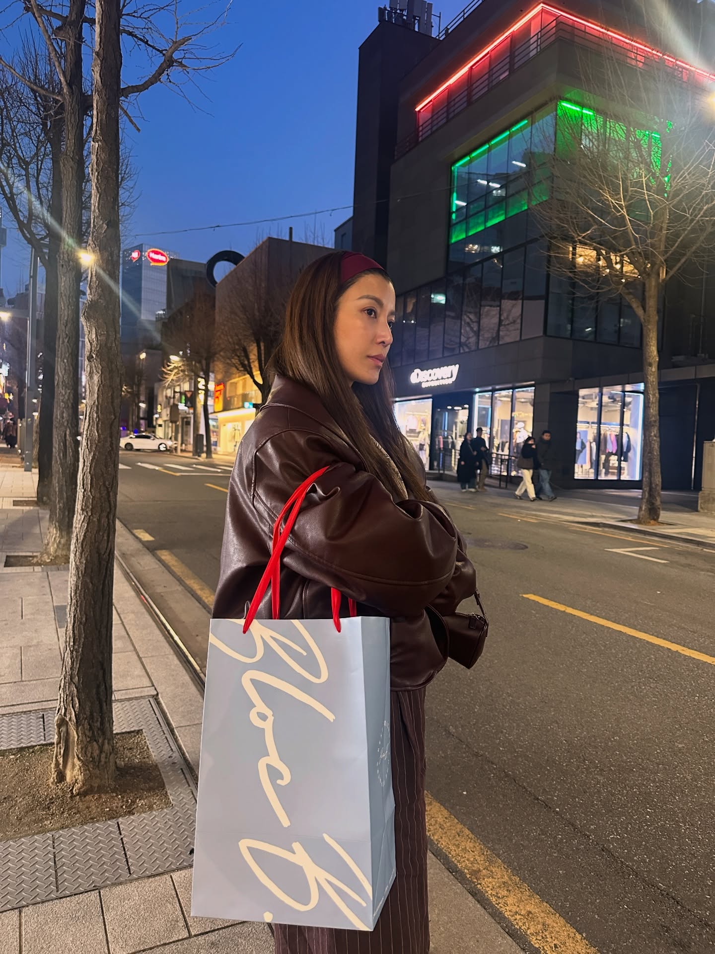 เอมมี่ - มรกต กิตติสาระ