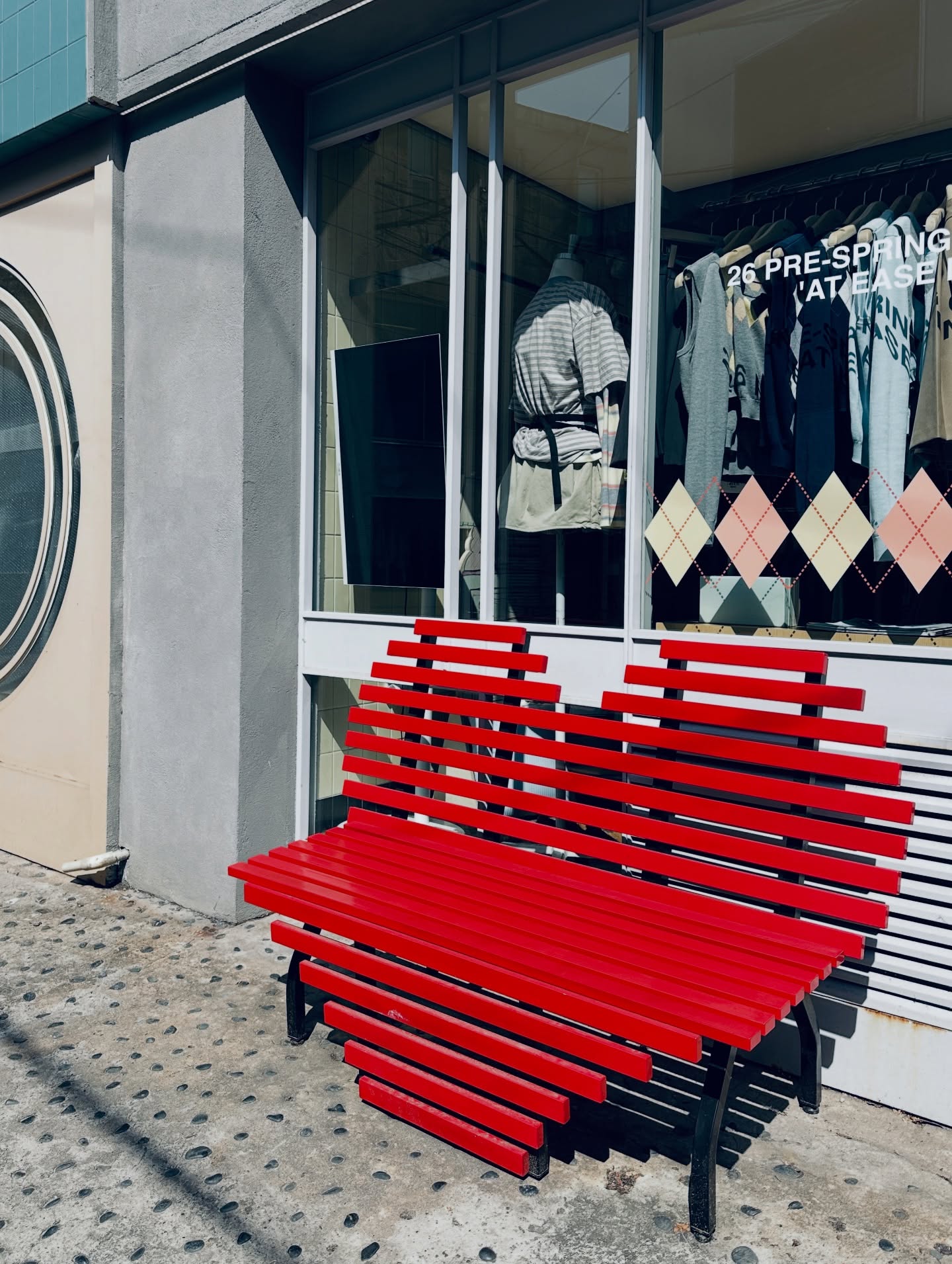 เอมมี่ - มรกต กิตติสาระ