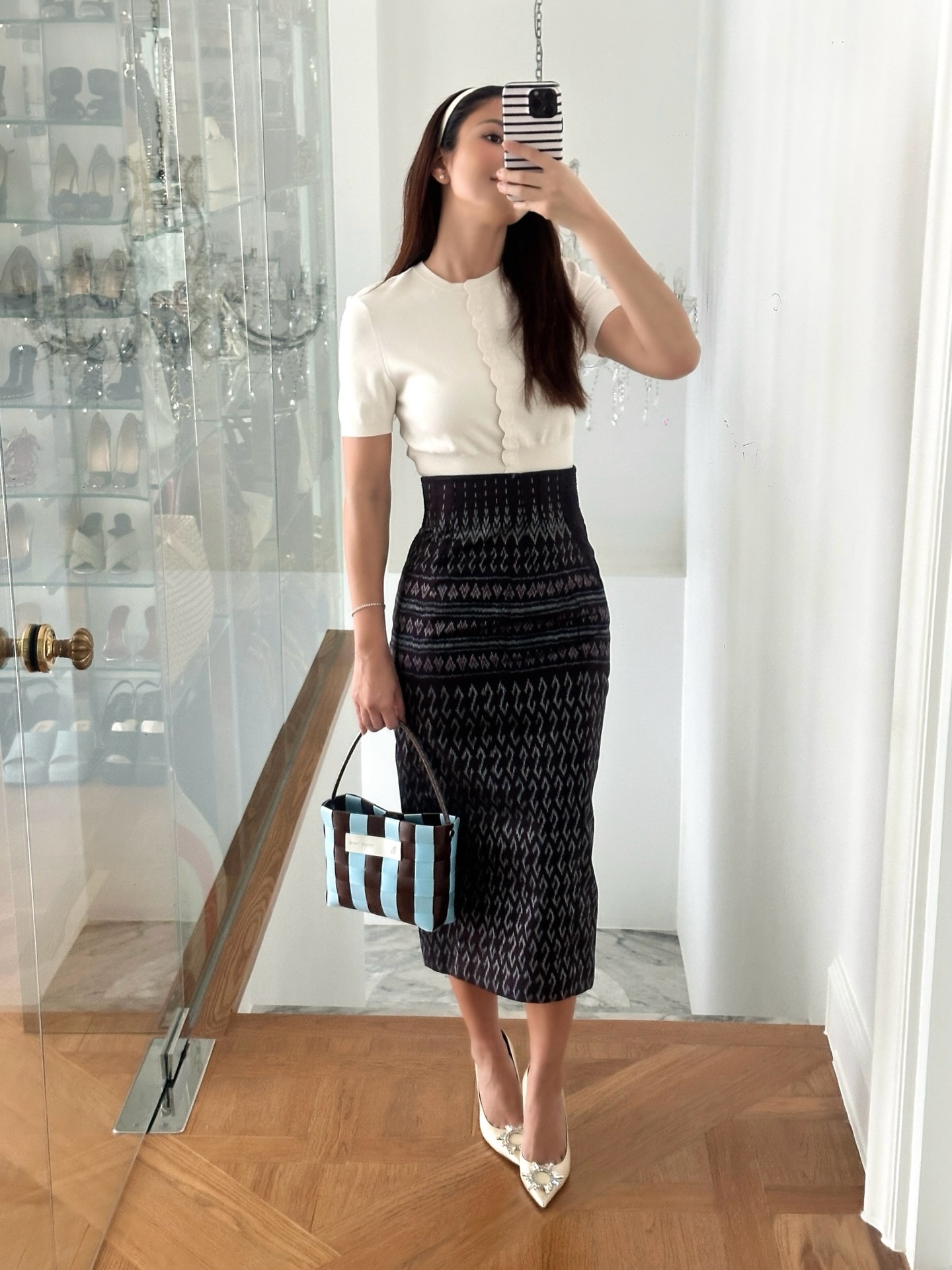 เอมมี่ - มรกต กิตติสาระ