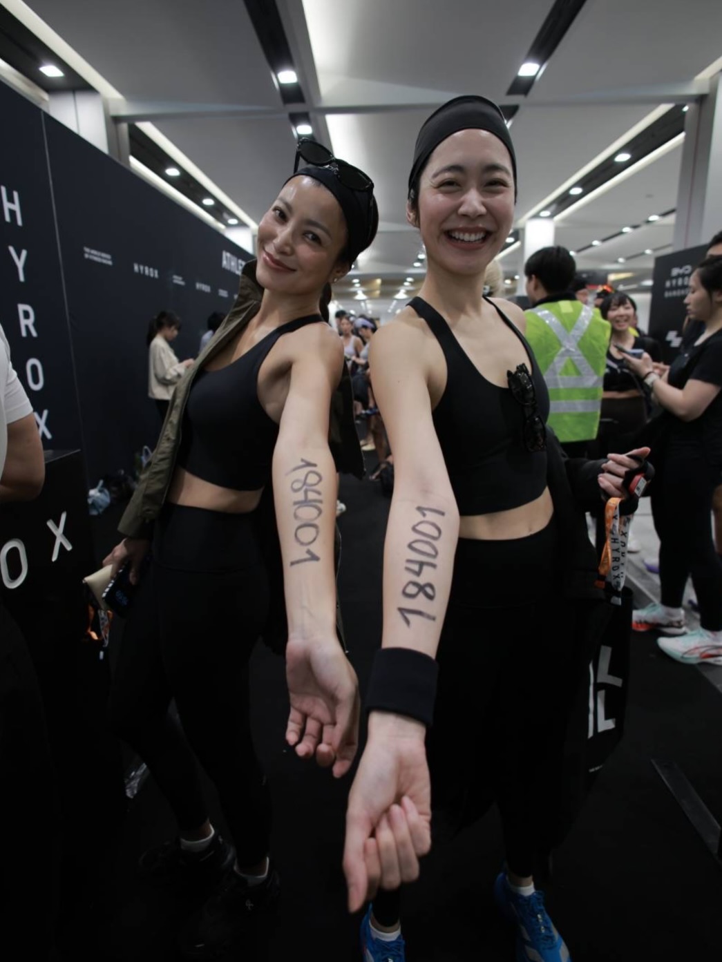 เอมมี่ - มรกต กิตติสาระ