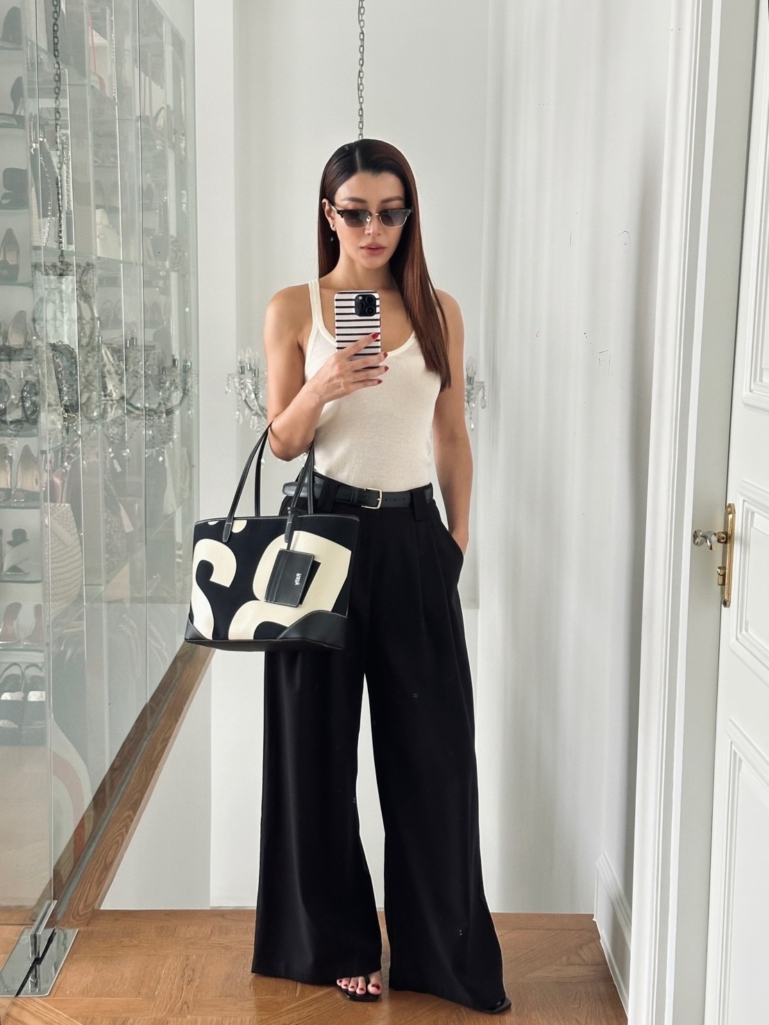 เอมมี่ - มรกต กิตติสาระ