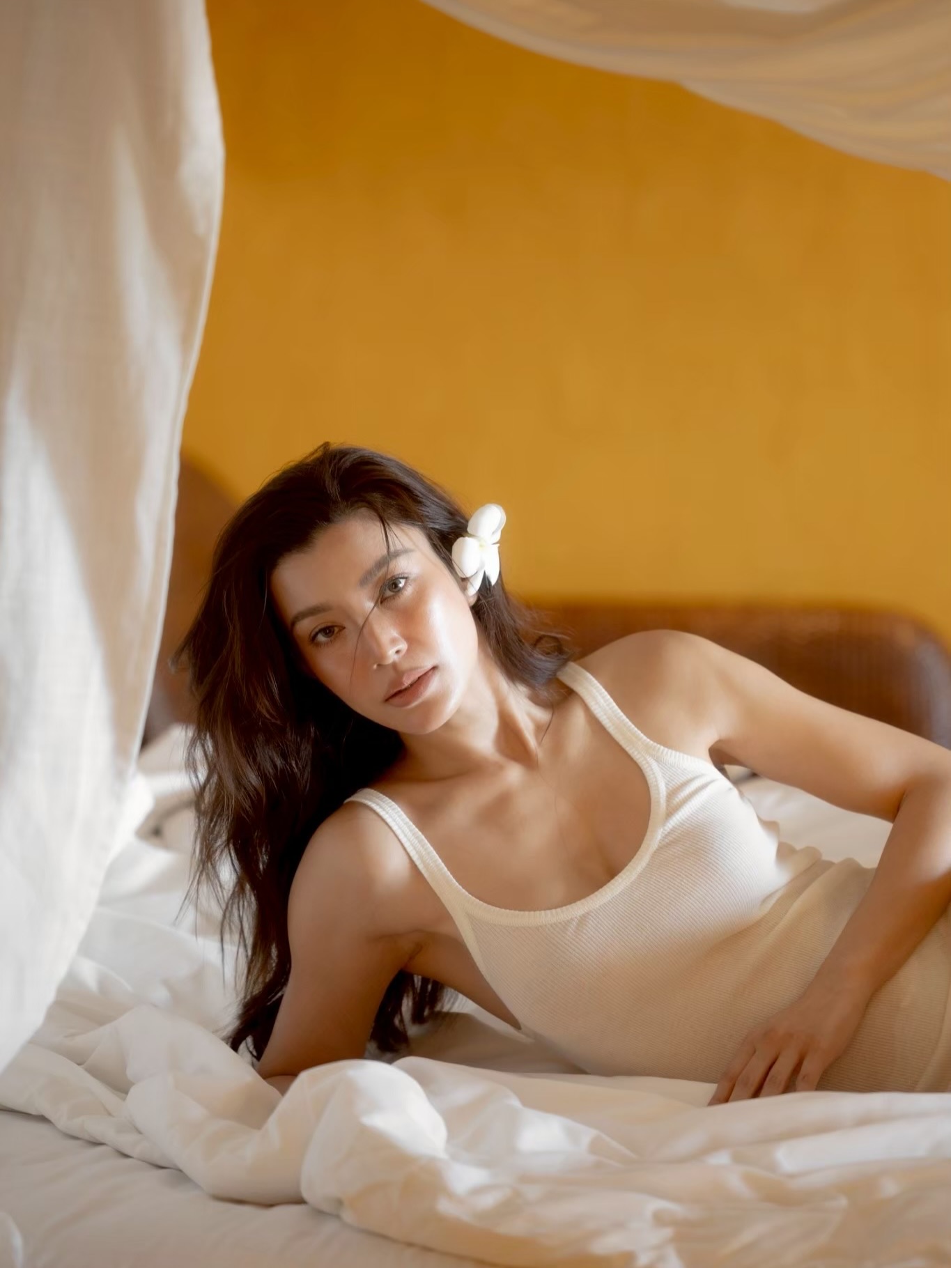 เอมมี่ - มรกต กิตติสาระ