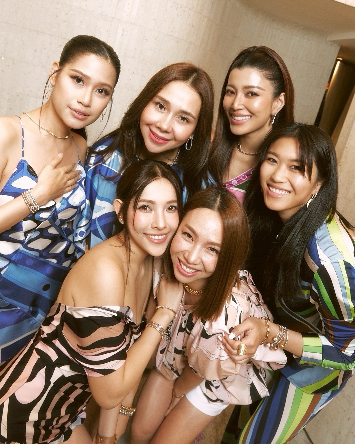 เอมมี่ - มรกต กิตติสาระ