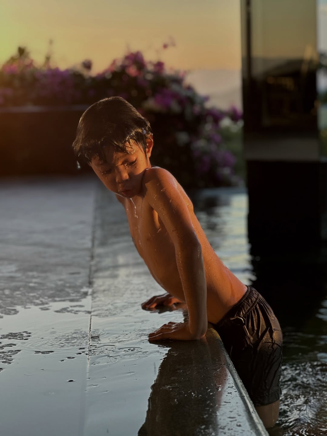 เอมมี่ - มรกต กิตติสาระ