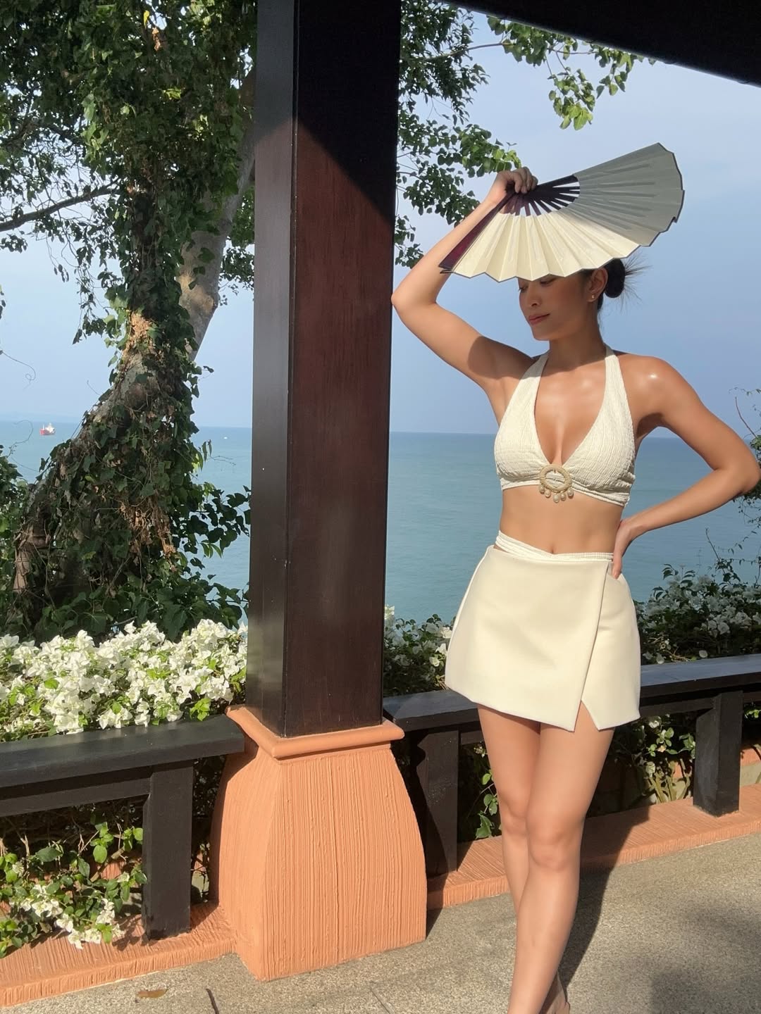 เอมมี่ - มรกต กิตติสาระ