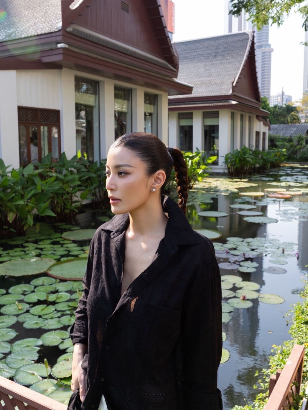 เอมมี่ - มรกต กิตติสาระ