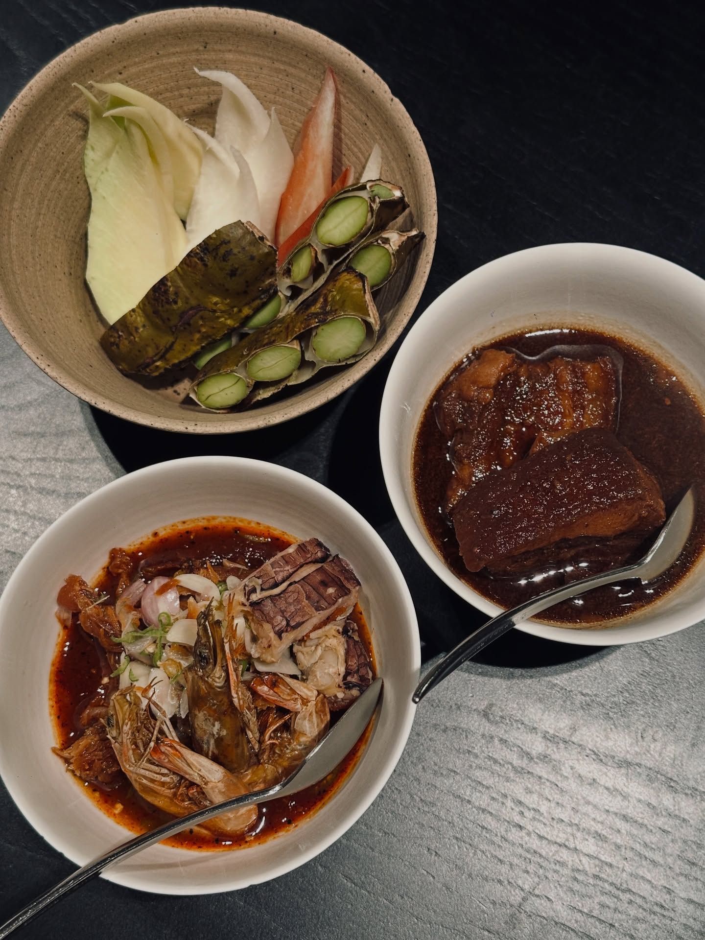 เอมมี่ - มรกต กิตติสาระ