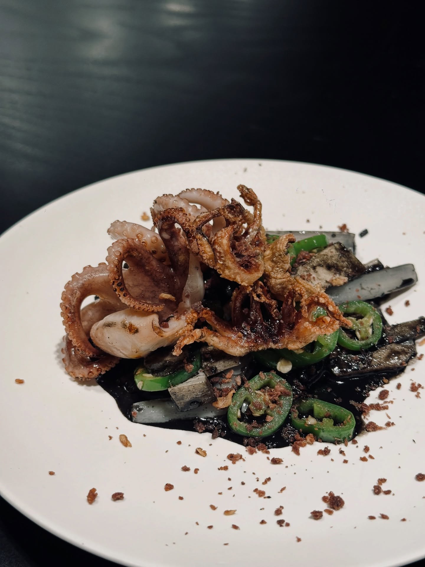 เอมมี่ - มรกต กิตติสาระ