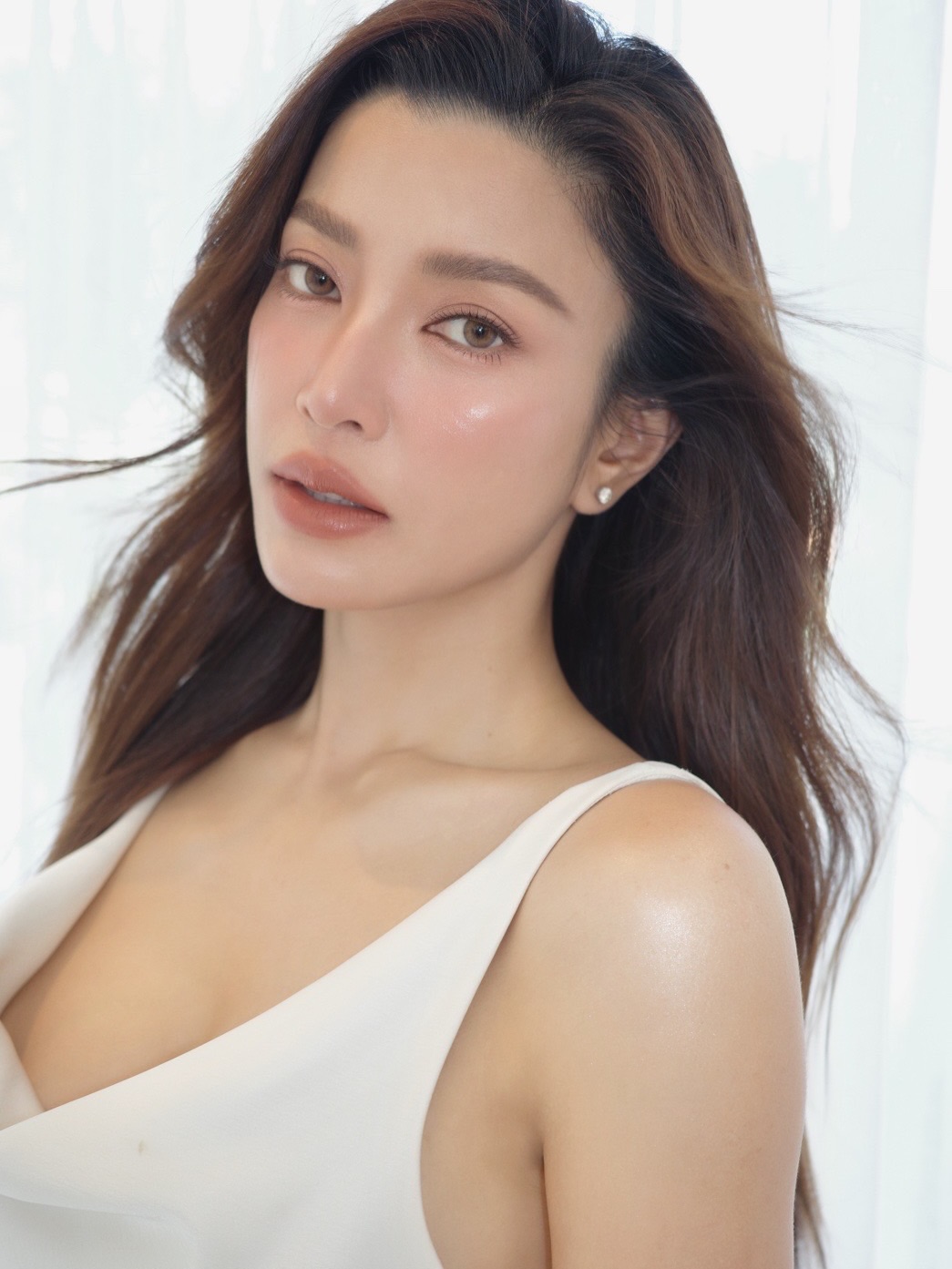 เอมมี่ - มรกต กิตติสาระ