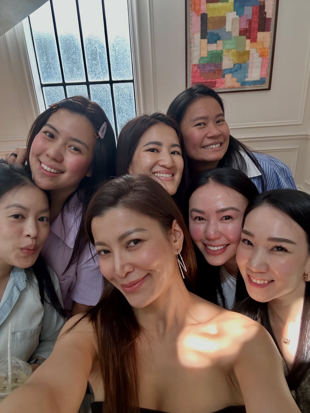 เอมมี่ - มรกต กิตติสาระ