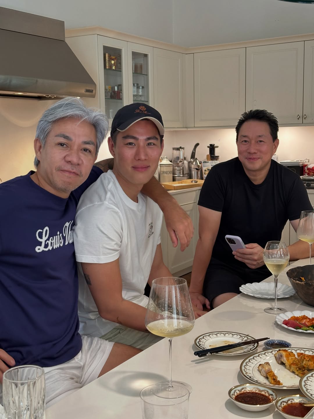 เอมมี่ - มรกต กิตติสาระ
