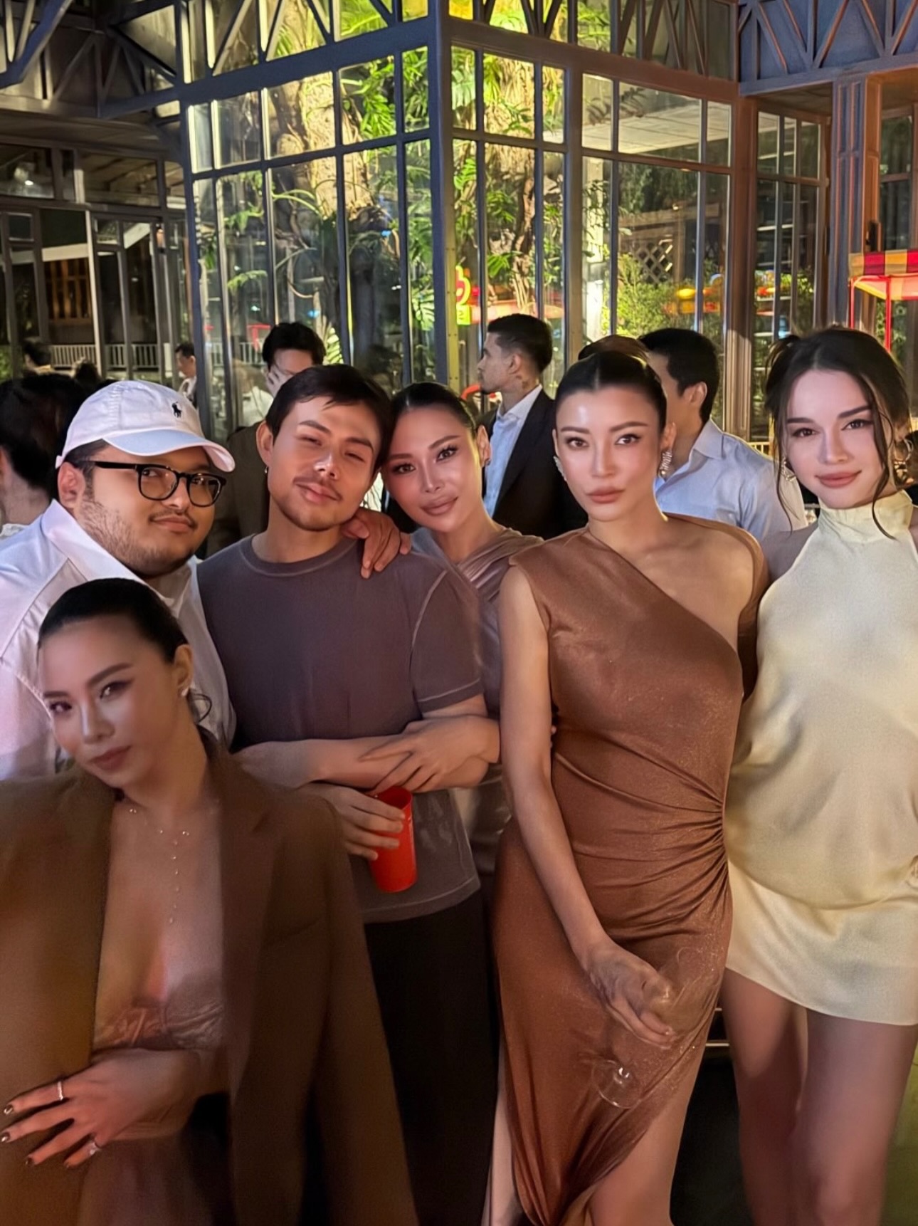 เอมมี่ - มรกต กิตติสาระ