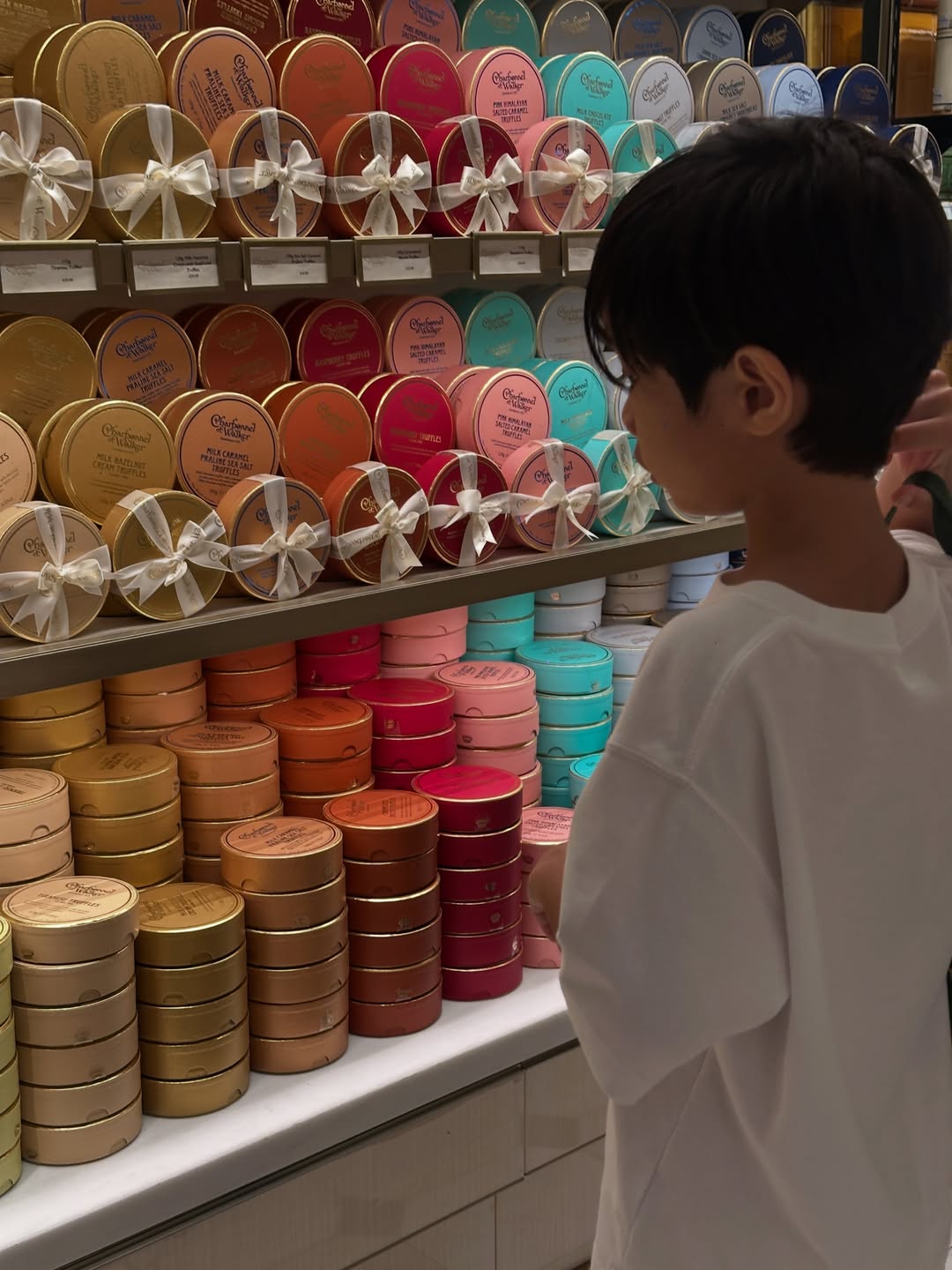 เอมมี่ - มรกต กิตติสาระ