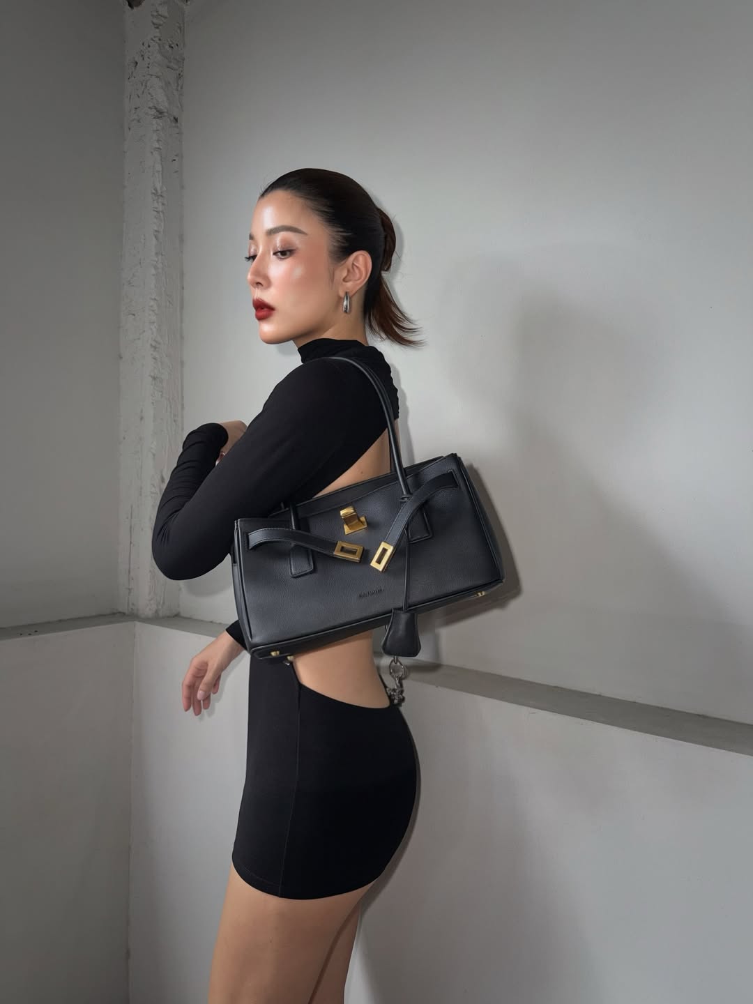 เอมมี่ - มรกต กิตติสาระ