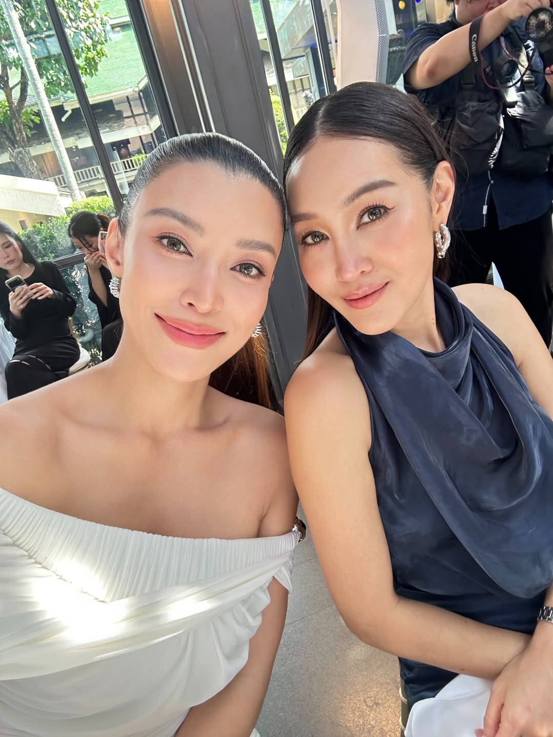เอมมี่ - มรกต กิตติสาระ
