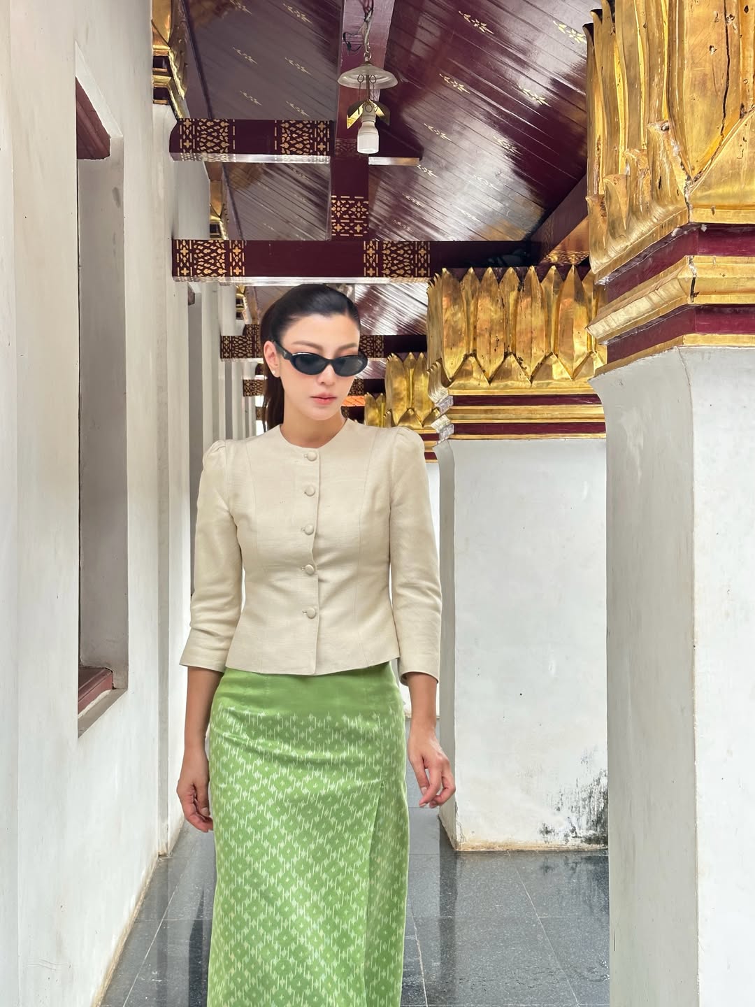 เอมมี่ - มรกต กิตติสาระ