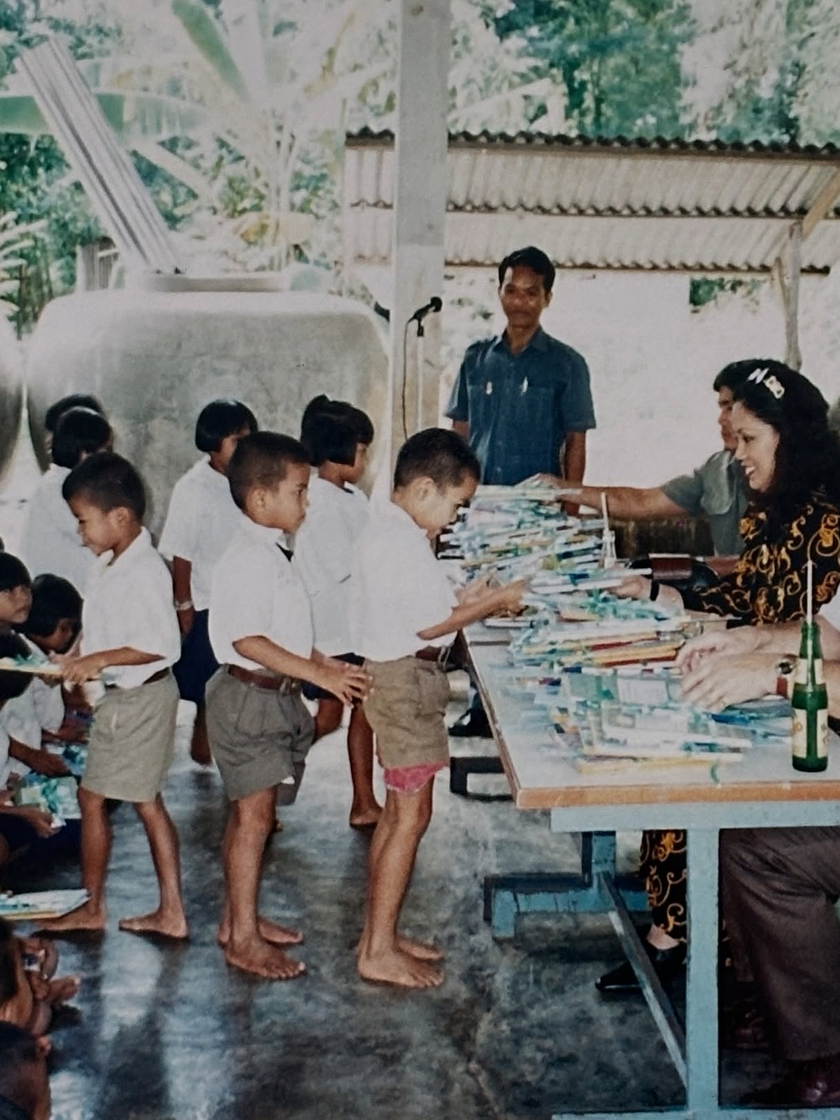 เอมมี่ - มรกต กิตติสาระ