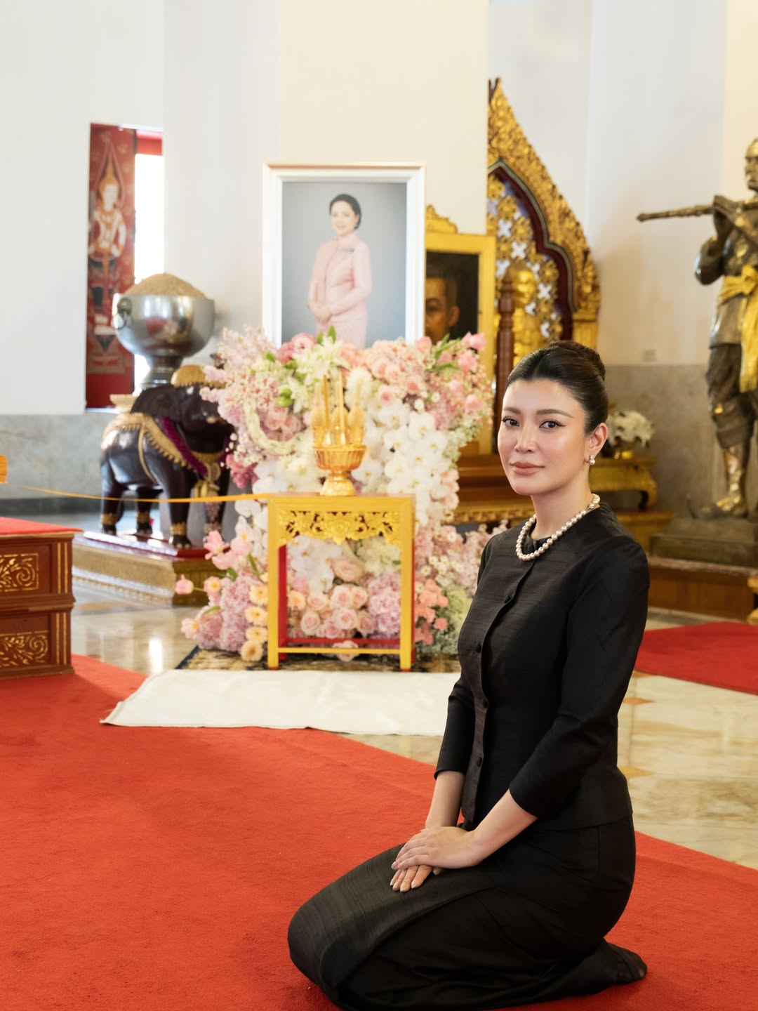 เอมมี่ - มรกต กิตติสาระ