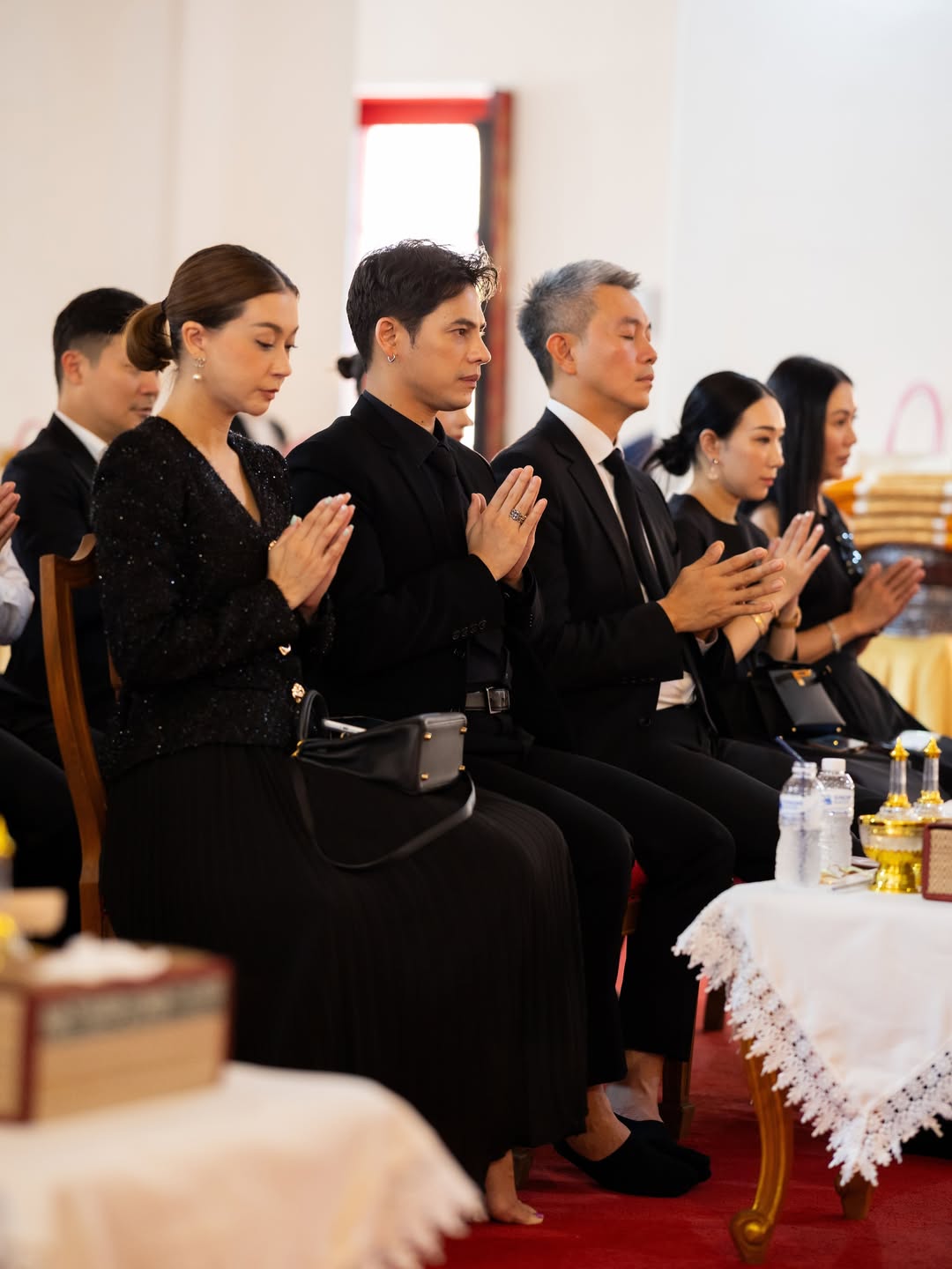 เอมมี่ - มรกต กิตติสาระ