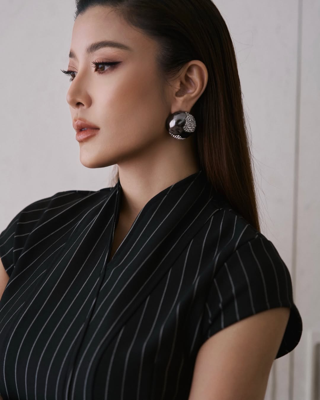 เอมมี่ - มรกต กิตติสาระ
