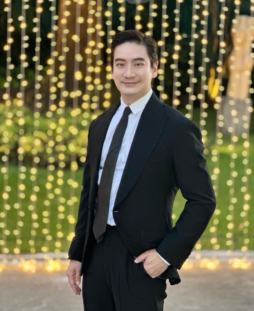 โอ๊ค - สมิทธิ์ อารยะสกุล