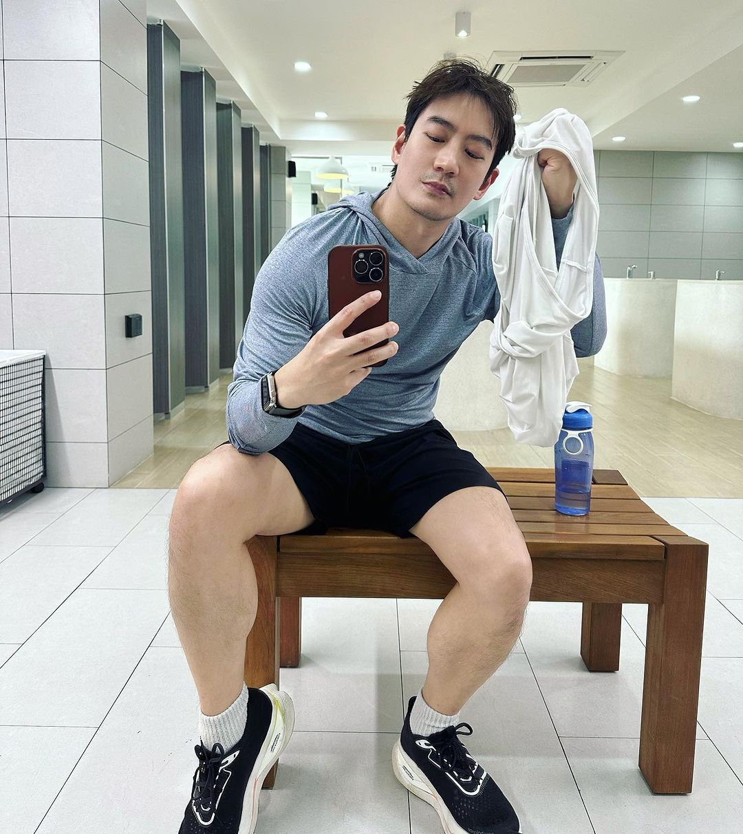 โอ๊ค - สมิทธิ์ อารยะสกุล